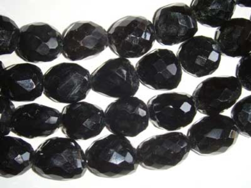 Faceted Chalcy Black Tumble